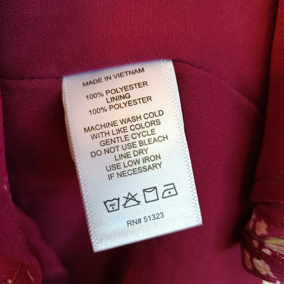 Cece Women's Long Sleeve Mock‎ Neck Purple Floral Print Smocked Dress Size S - Picture 4 of 6